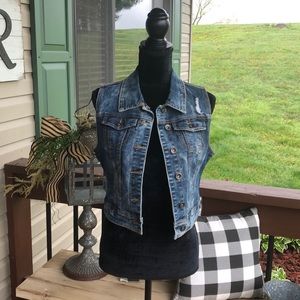 Jean Vest